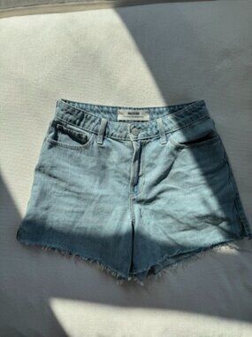 Hollister Curvy High Rise Relaxed Short